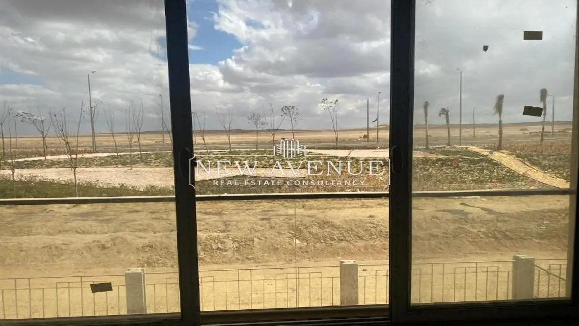 Luxury Apartment with Private Garden and Maid's Room
