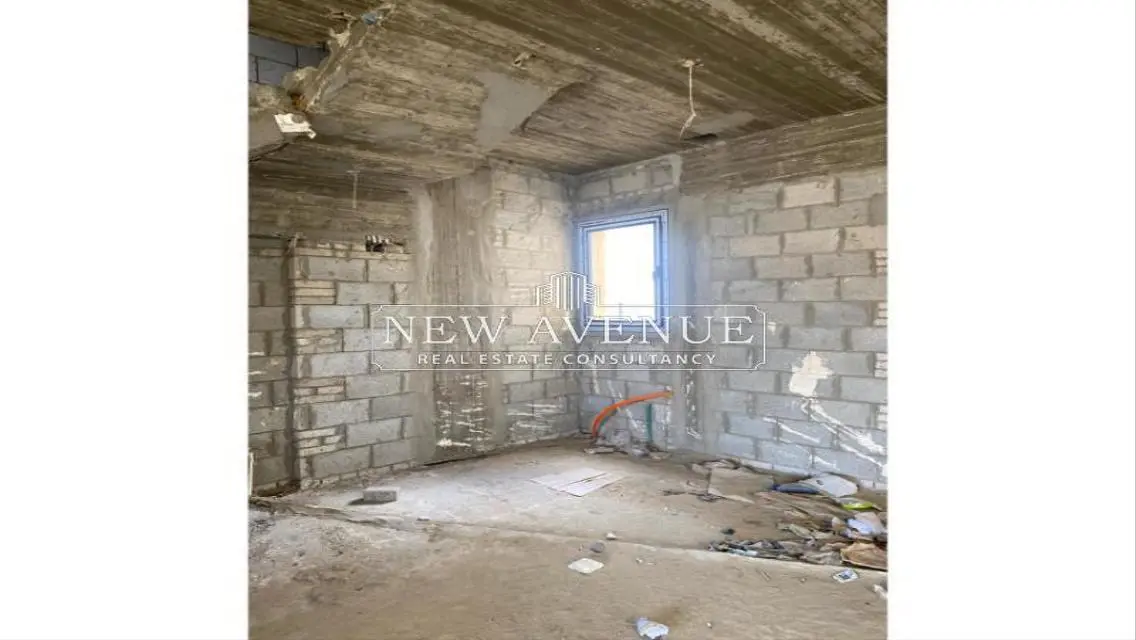 Luxury Apartment with Private Garden and Maid's Room