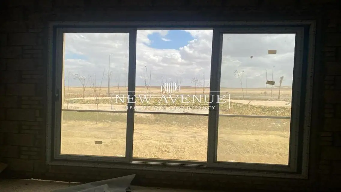 Luxury Apartment with Private Garden and Maid's Room