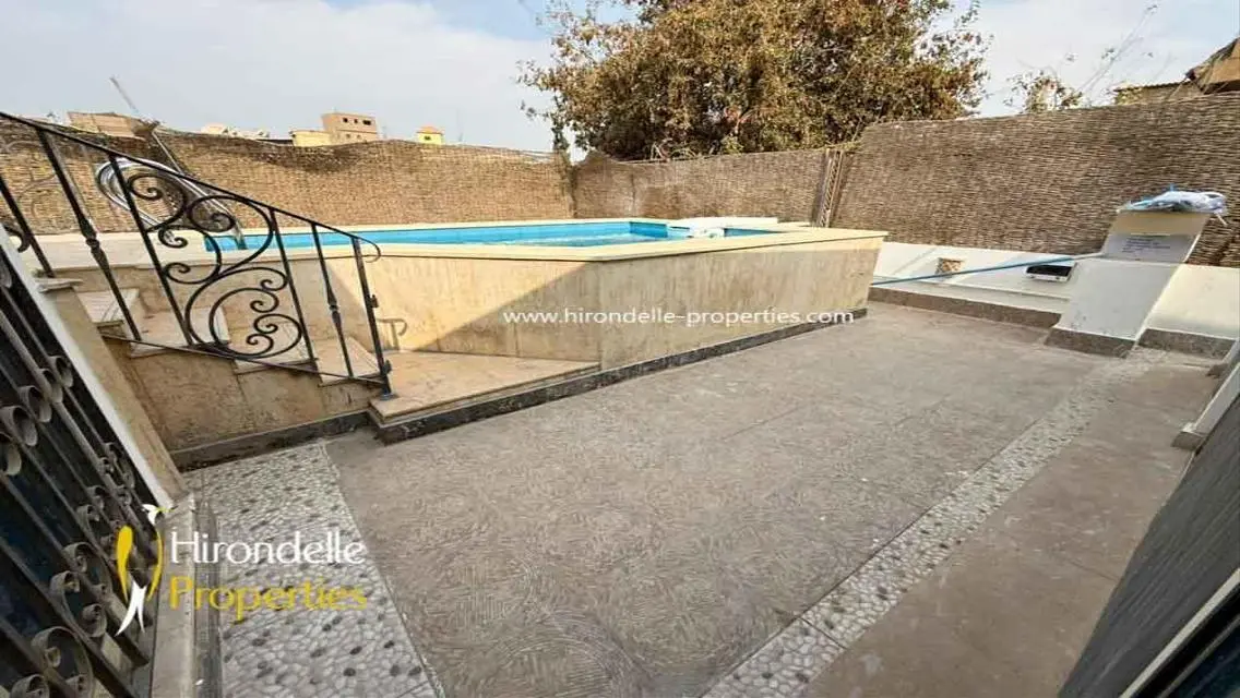 Luxury Villa with Private Pool and Stunning Lake View