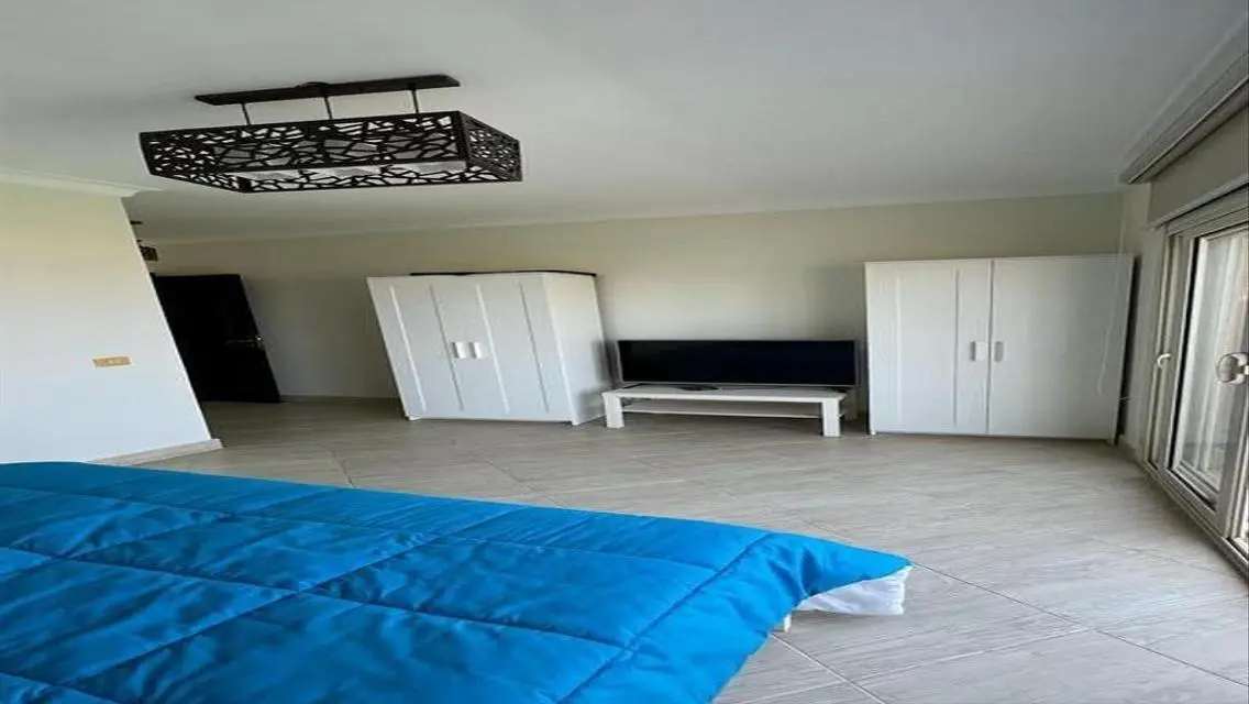 Stunning Villa for Sale with 952 Square Meters