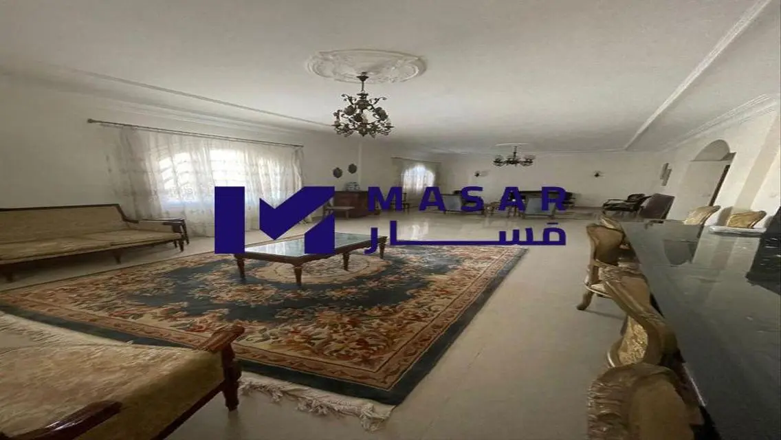 شقة فاخرة مكونة من 2 غرفة للبيع