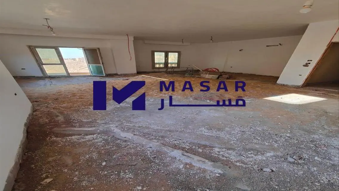 فيلا فاخرة للبيع في قلب المدينة