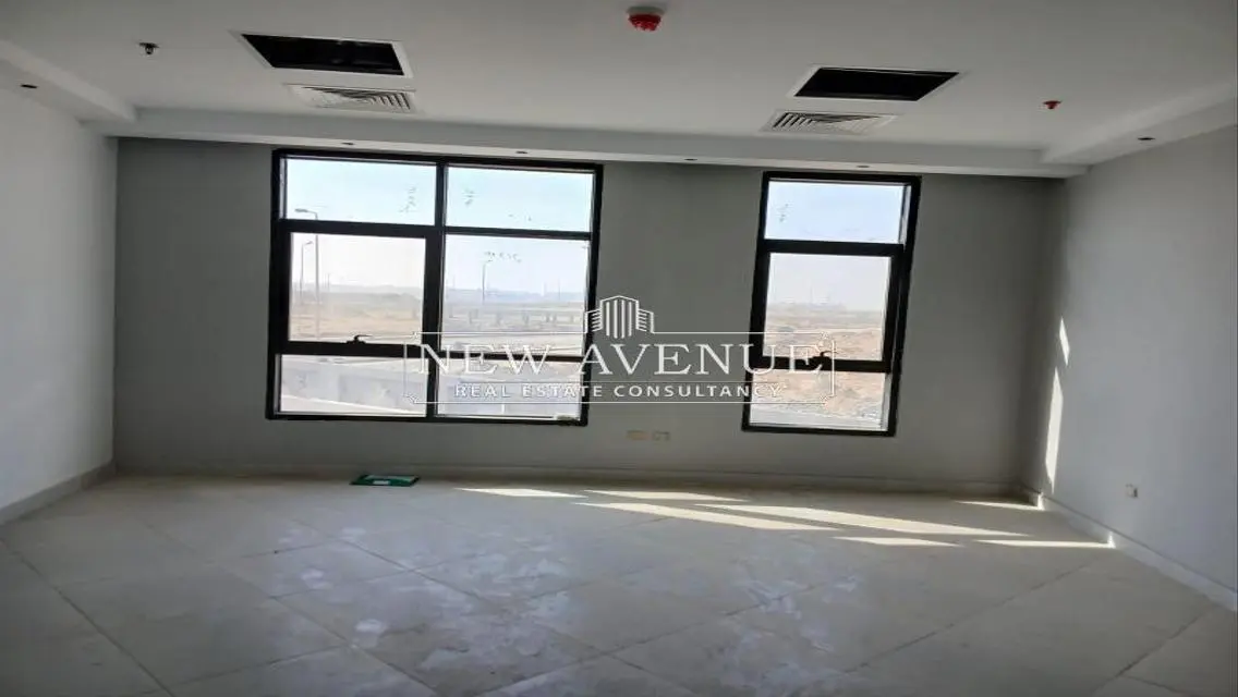 Luxury Apartment with 77000 Square Meters and Covered Parking