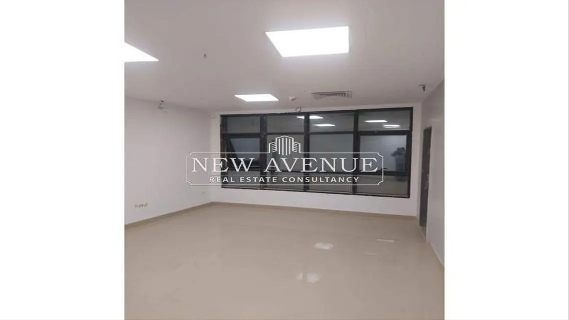 Luxury Apartment with 77000 Square Meters and Covered Parking