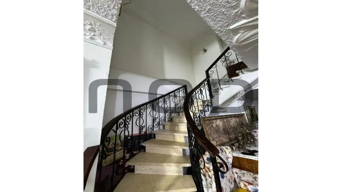 وحدة سكنية فاخرة في مول وسط المدينة