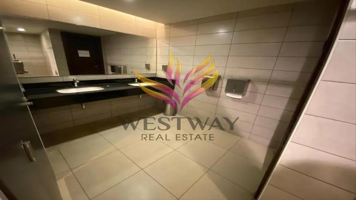 Luxury Apartment with Covered Parking and Spacious Area