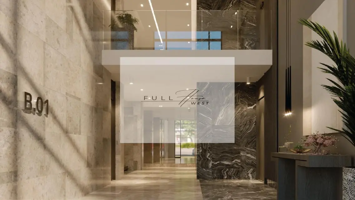 Luxurious Villa with Spacious Amenities in the Heart of the City