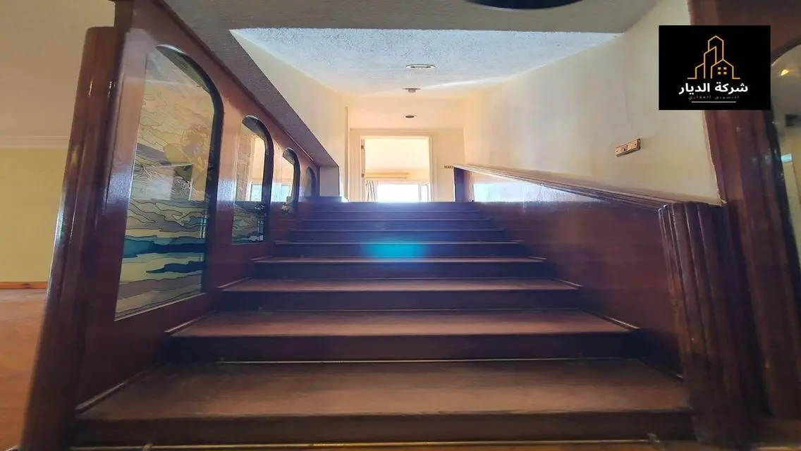 Stunning 3-Bedroom Apartment with Scenic View