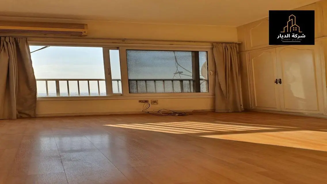 Stunning 3-Bedroom Apartment with Scenic View