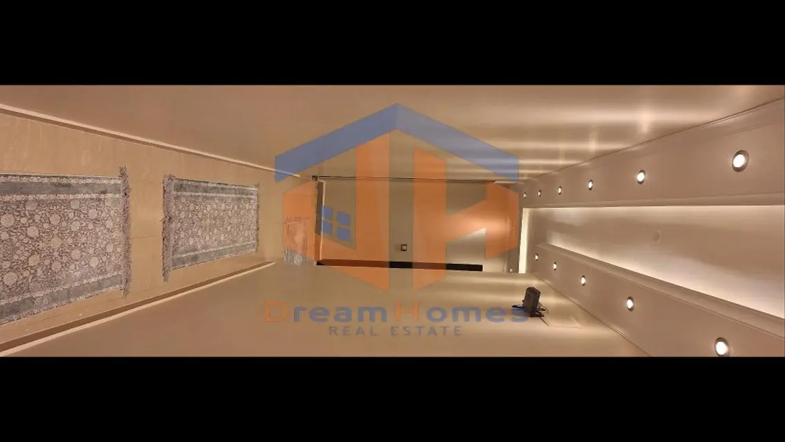 Luxurious Villa with Maid's Room and Many Amenities