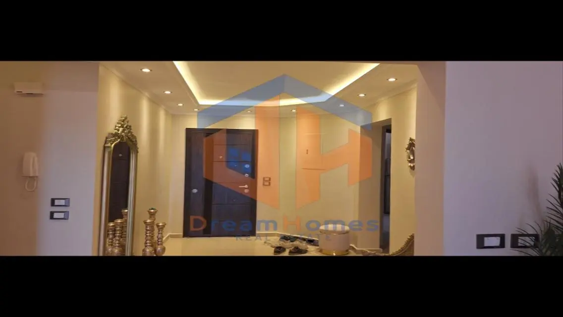 Luxurious Villa with Maid's Room and Many Amenities