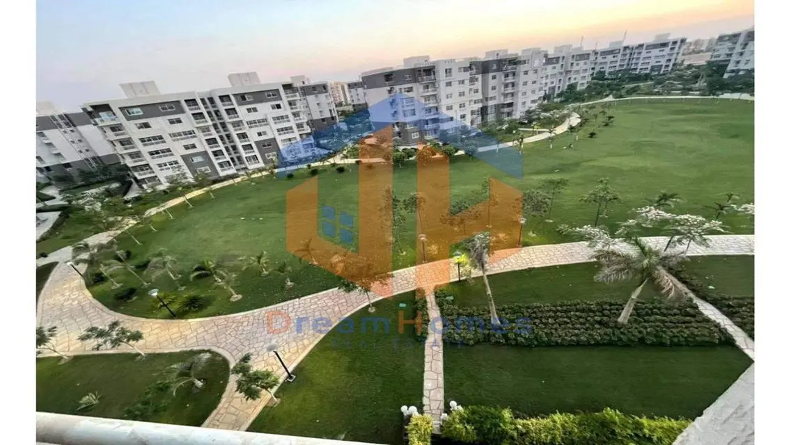 B10 - Luxurious Apartment with 200m Space