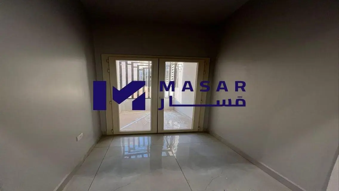 مكتب للإيجار بمساحة مميزة في قلب المدينة