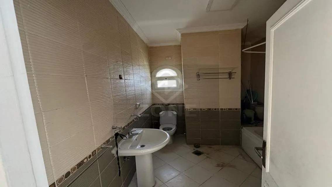 Luxurious Villa for Sale in a Charming Area