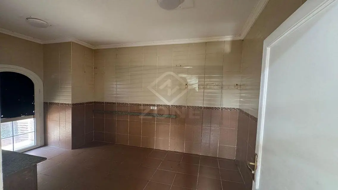 Luxurious Villa for Sale in a Charming Area