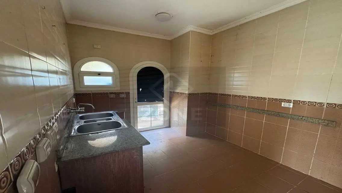 Luxurious Villa for Sale in a Charming Area