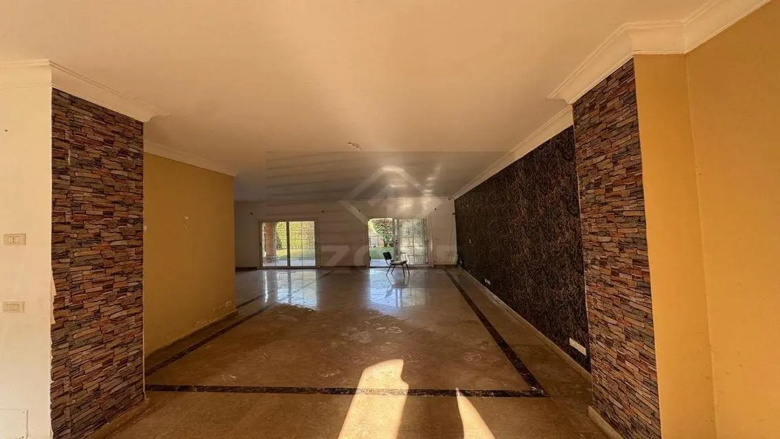 Luxurious Villa for Sale in a Charming Area