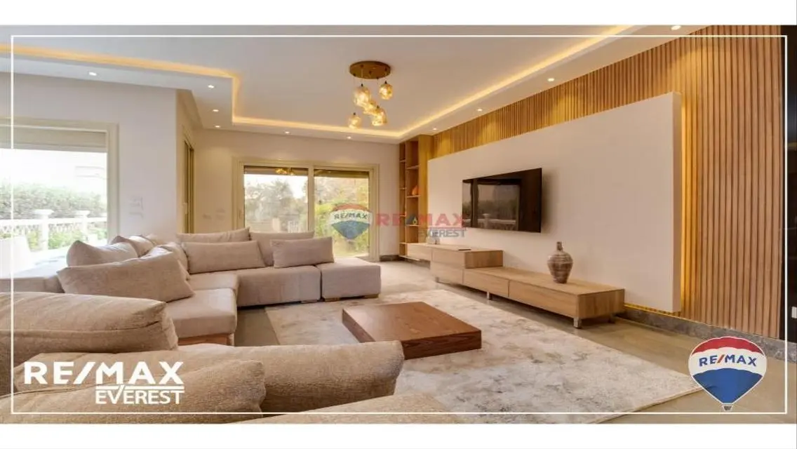 Stunning Home with Private Pool and Garden