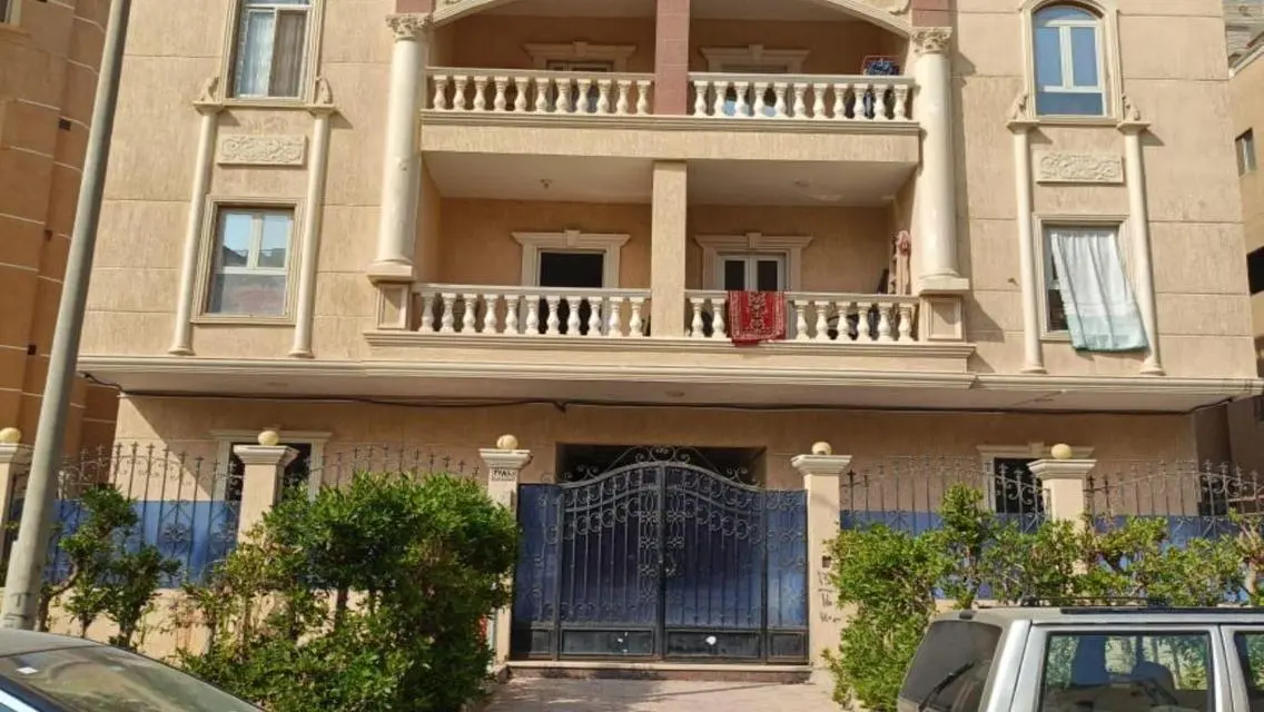 شقة فاخرة للبيع في منطقة متميزة