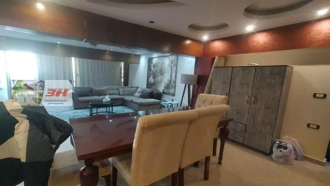 Luxury Apartment with Maid and Study Room
