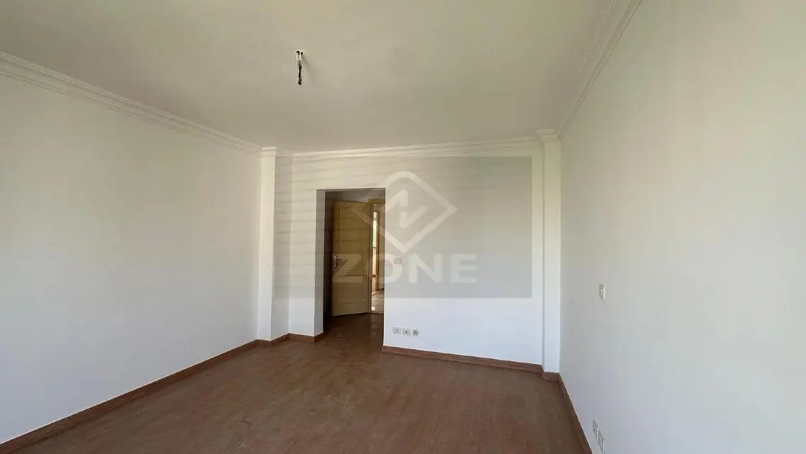 Office in Banks Complex - Madinaty