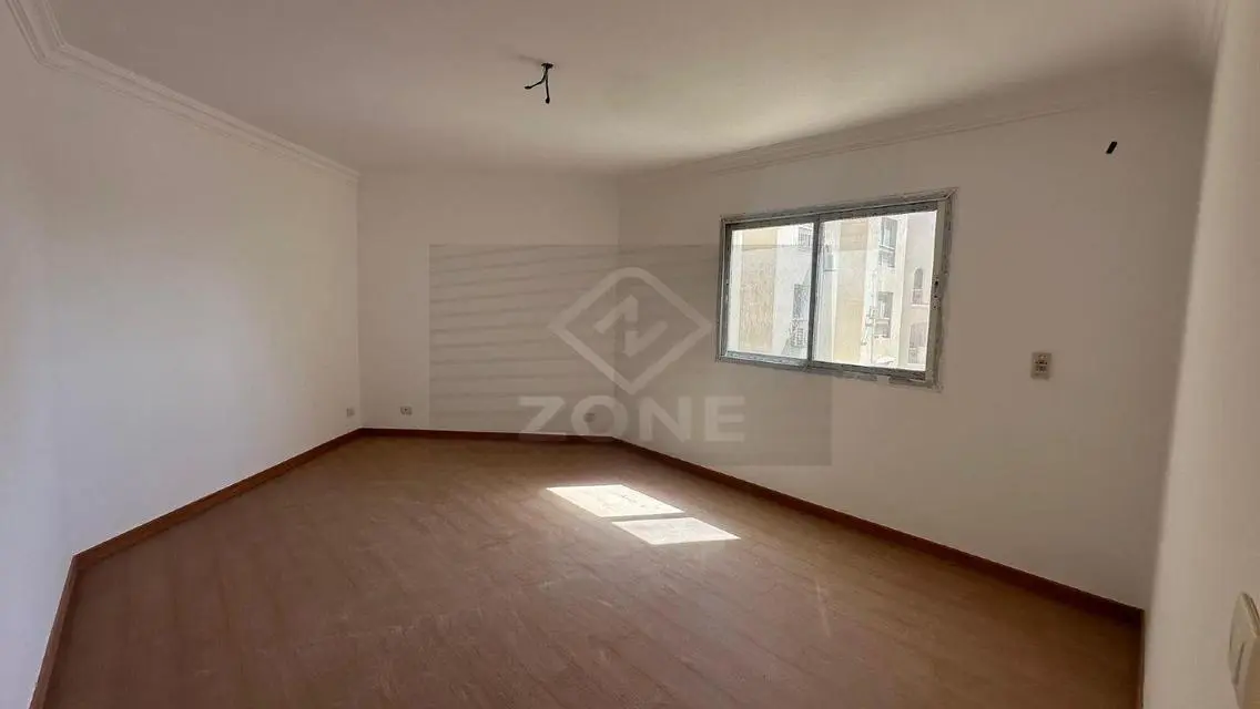 Office in Banks Complex - Madinaty