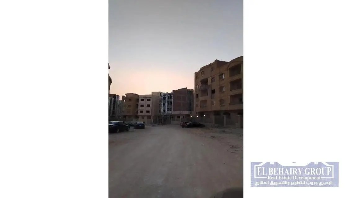 شقة فاخرة للإيجار مع شرفة وحارس أمن