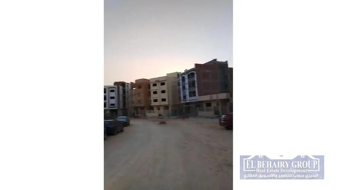 شقة فاخرة للإيجار مع شرفة وحارس أمن