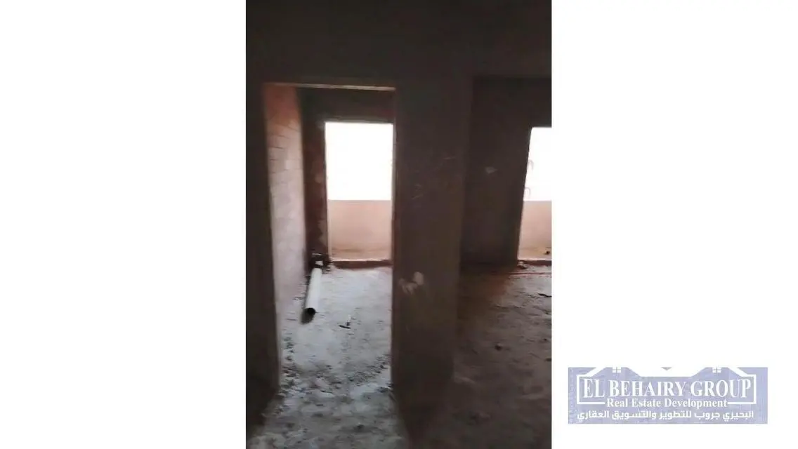 شقة فاخرة للإيجار مع شرفة وحارس أمن