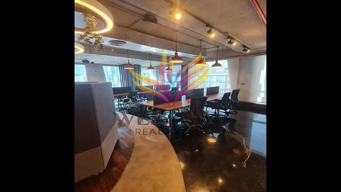 Luxury Apartment with Covered Parking in the Heart of the City