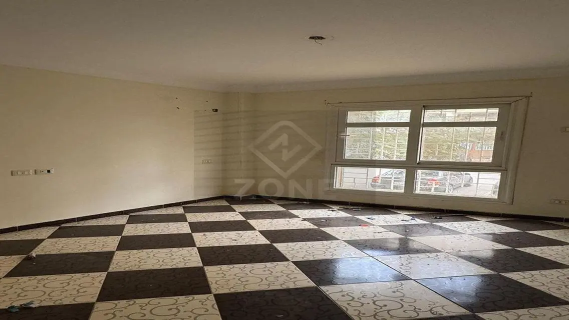 Luxury Apartment in Zone 215 - 3700000 EGP