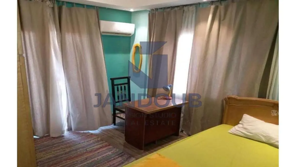 شقة فاخرة بمساحة 800 متر