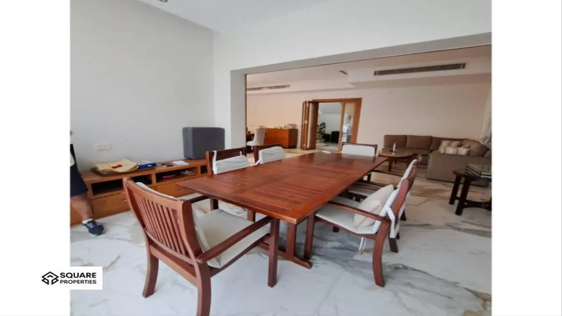 Luxury Villa for Sale with Excellent Amenities