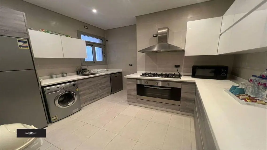 Luxurious Apartment in Prime Location Near Cinemas