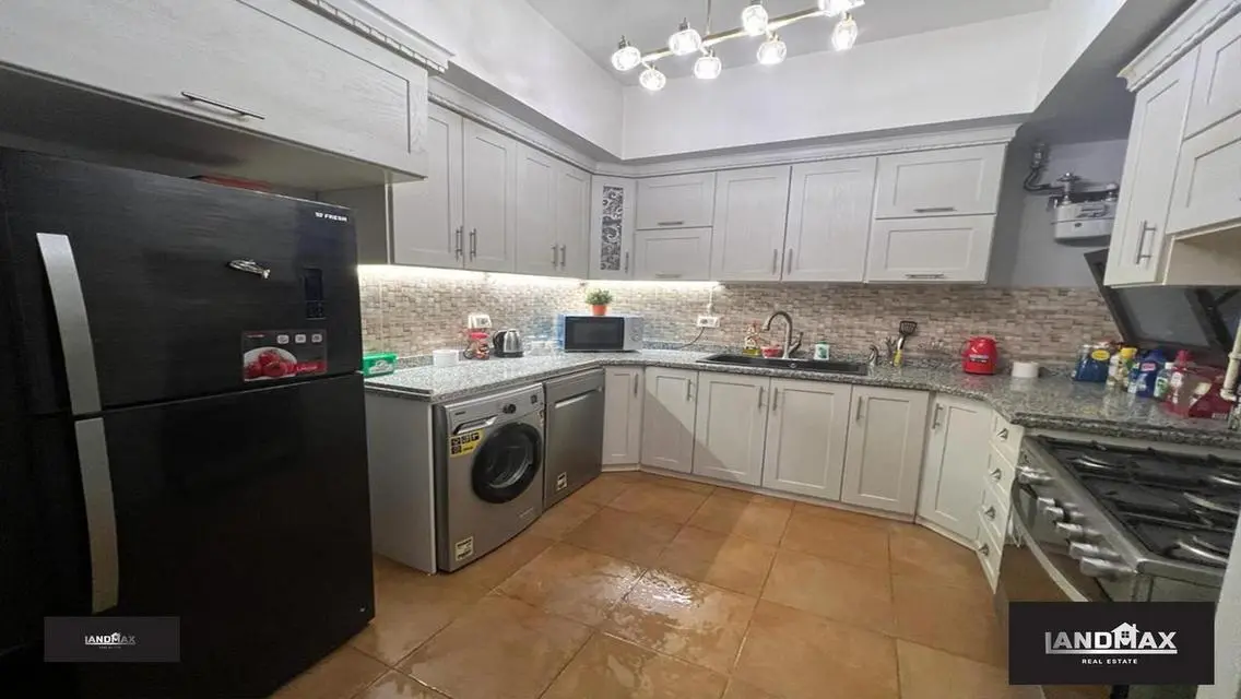 Luxurious Apartment with 200 sqm for Ultimate Comfort