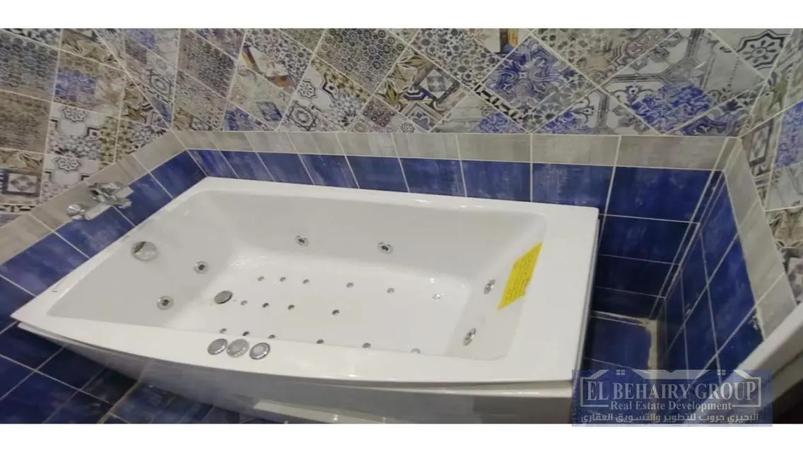 Luxury Apartment with Private Garden for Sale in B3