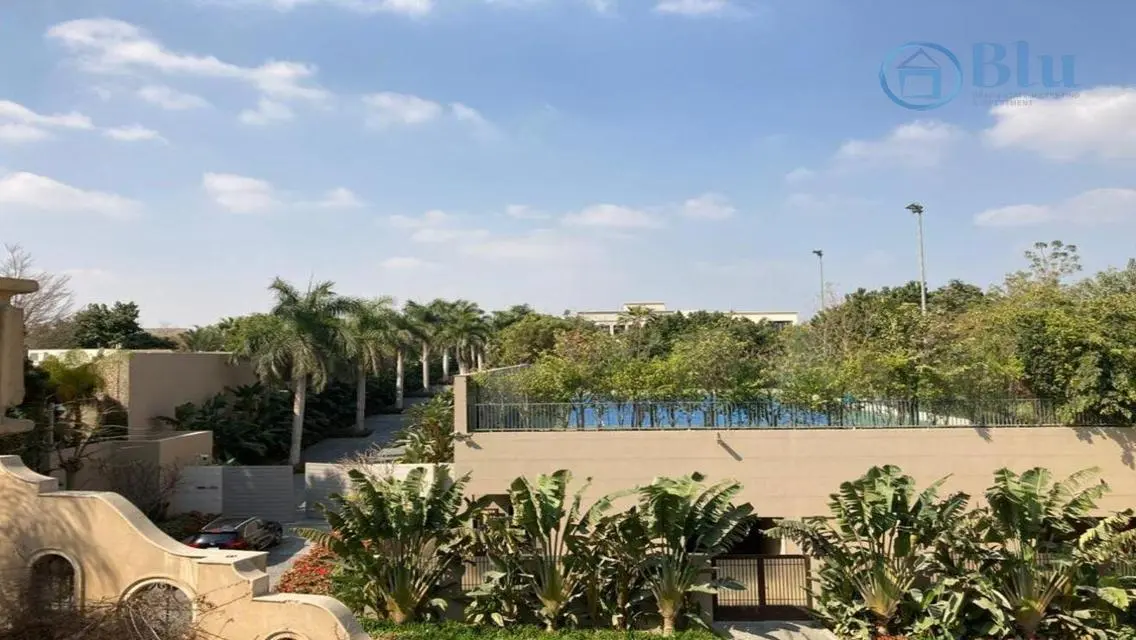 فيلا فاخرة بمسبح خاص وحديقة خاصة
