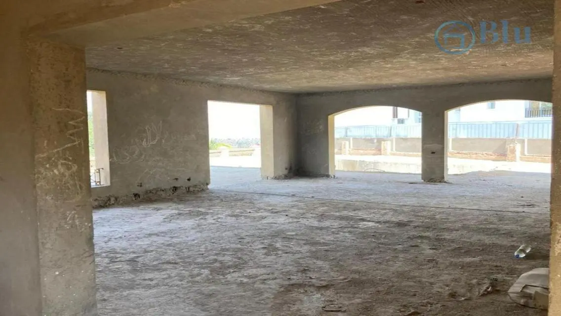 فيلا فاخرة بمسبح خاص وحديقة خاصة