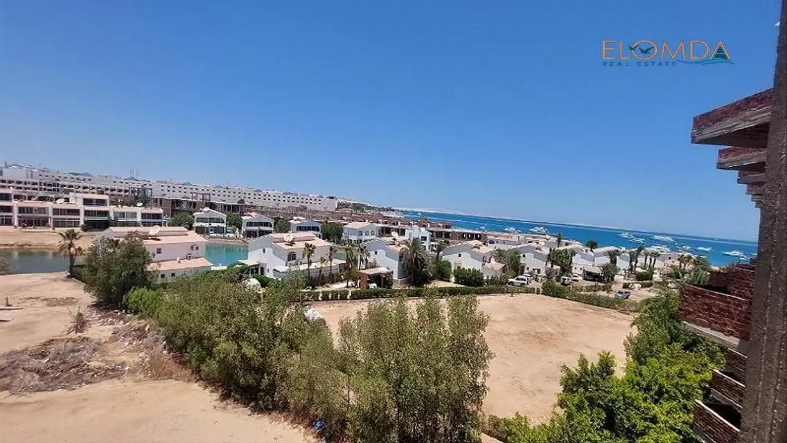 شقة فاخرة مع إطلالة مذهلة للبيع