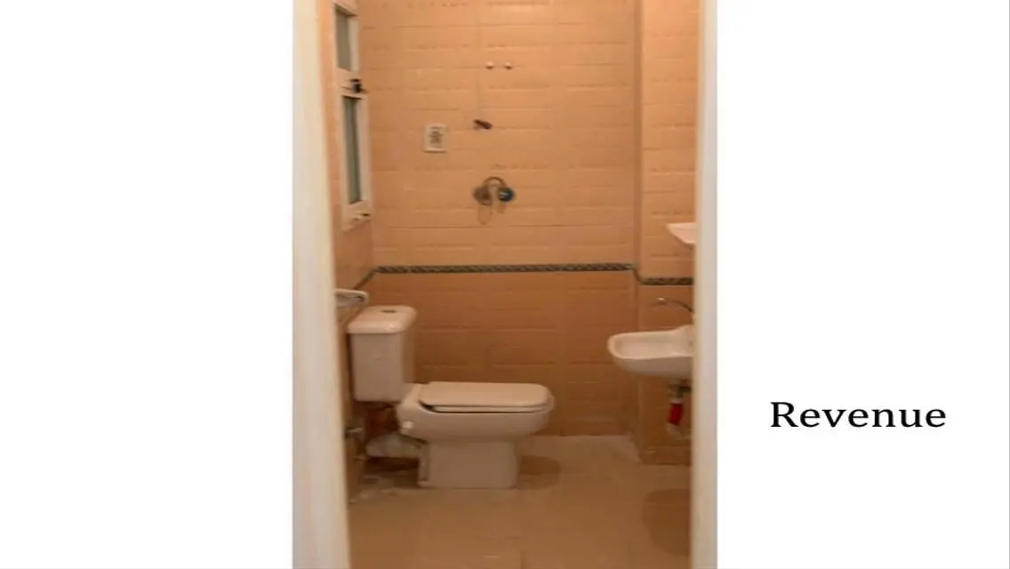 Luxurious Apartment with Private Garden in Prime Location
