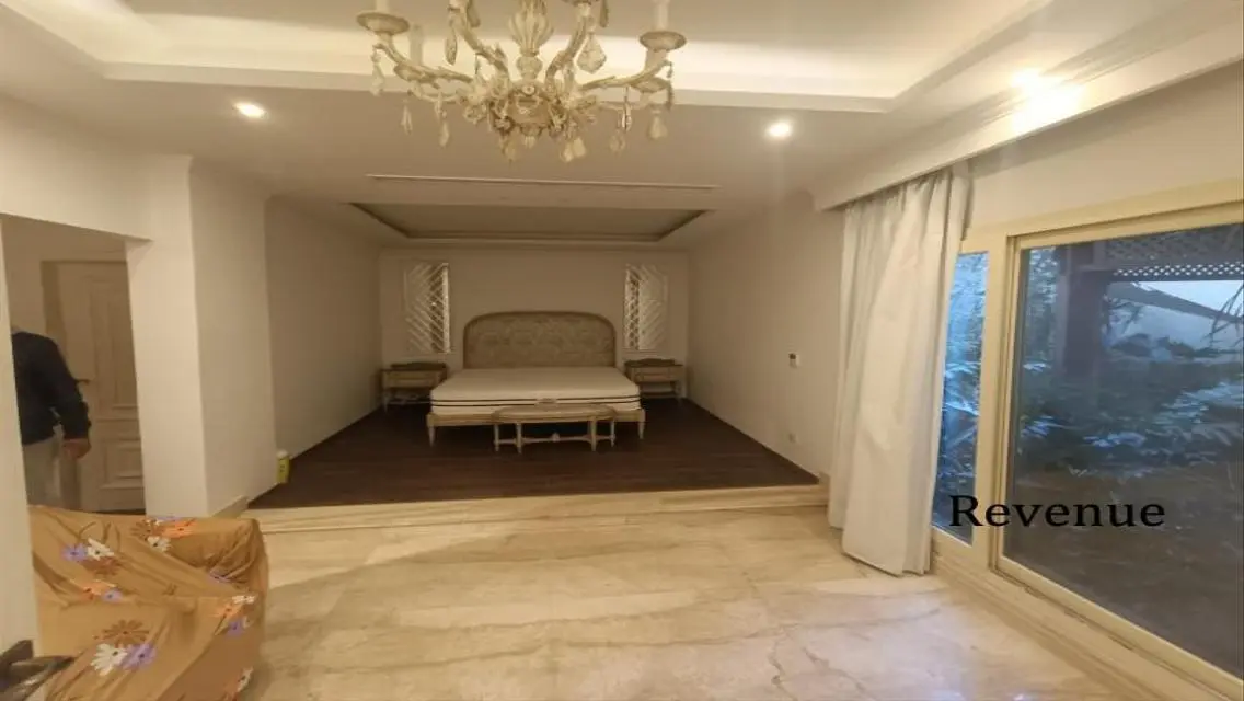 Luxury Villa for Sale on 600 Meters in a Premium Area