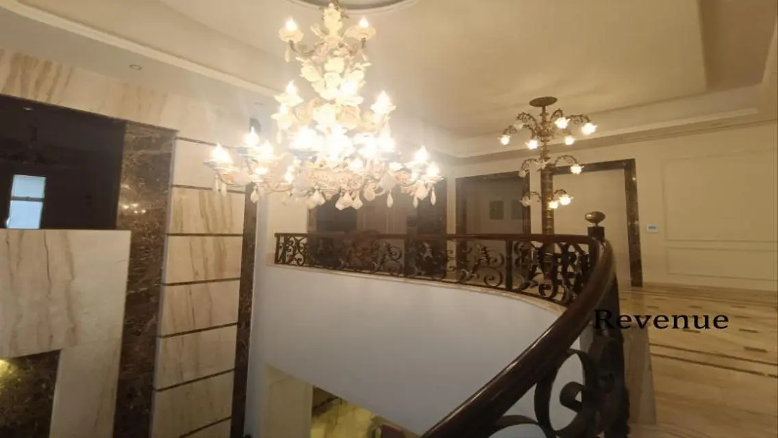 Luxury Villa for Sale on 600 Meters in a Premium Area