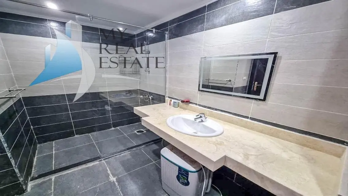 Furnished 1-Bedroom Apartment in Fanadir Bay