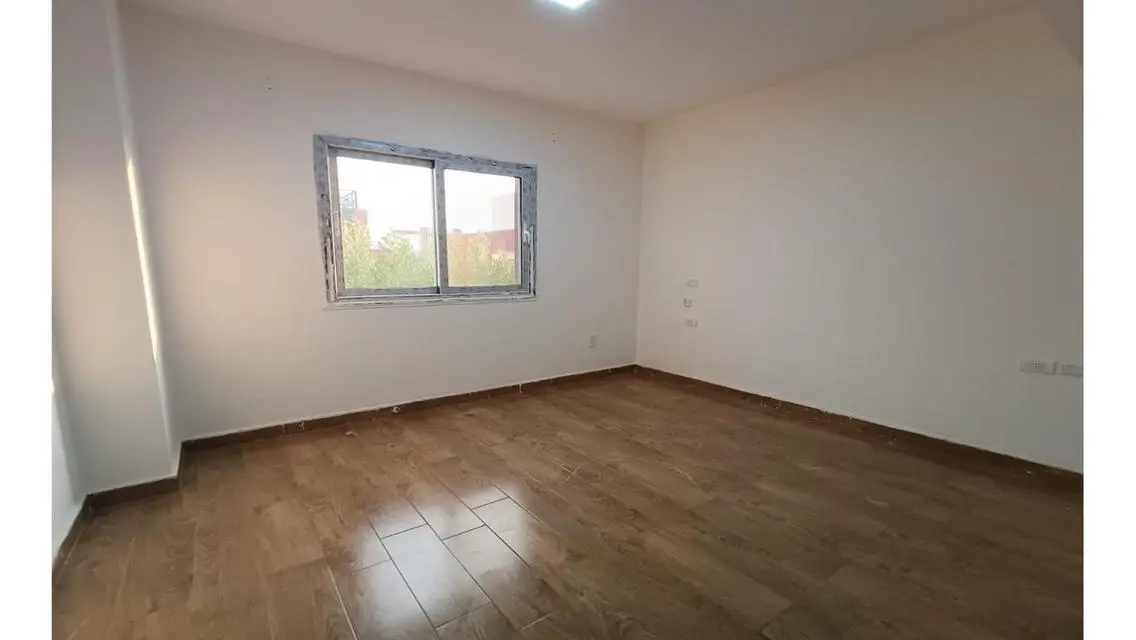 شقة مميزة للبيع في موقع رائع