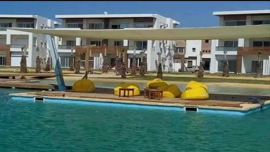 Luxury Apartment with Pool and Full Amenities