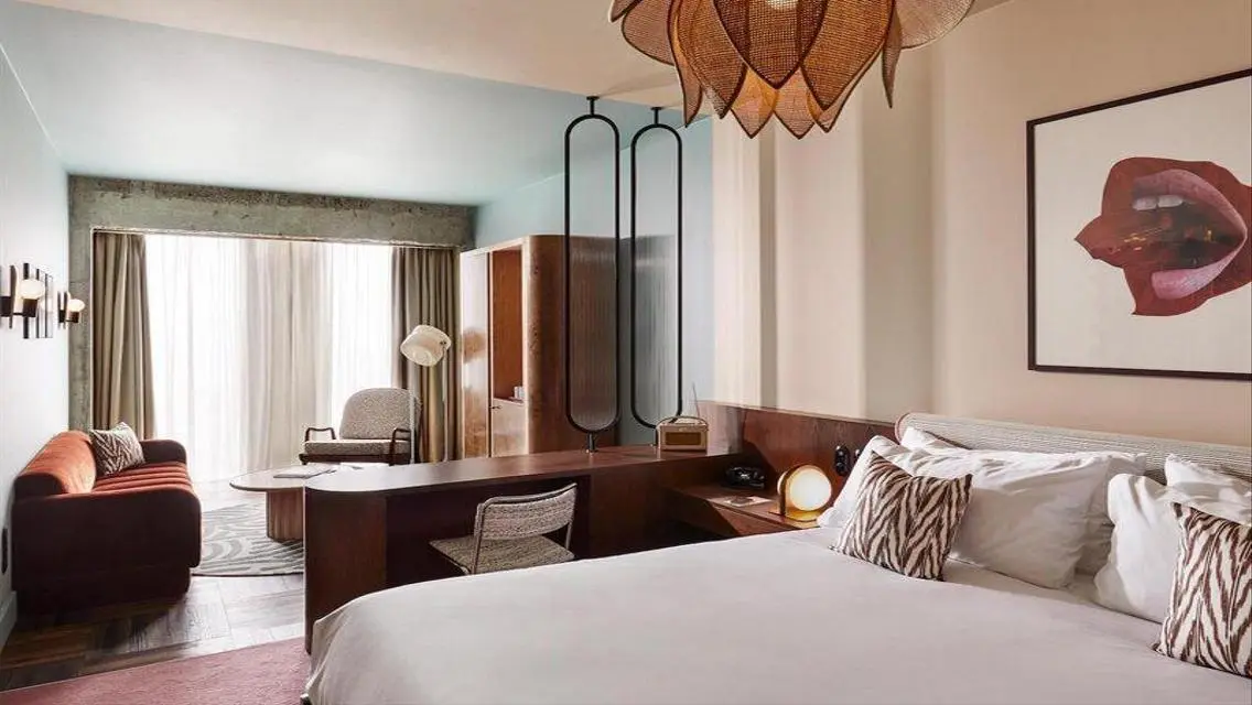 Luxurious 5-Bedroom Apartment for Sale