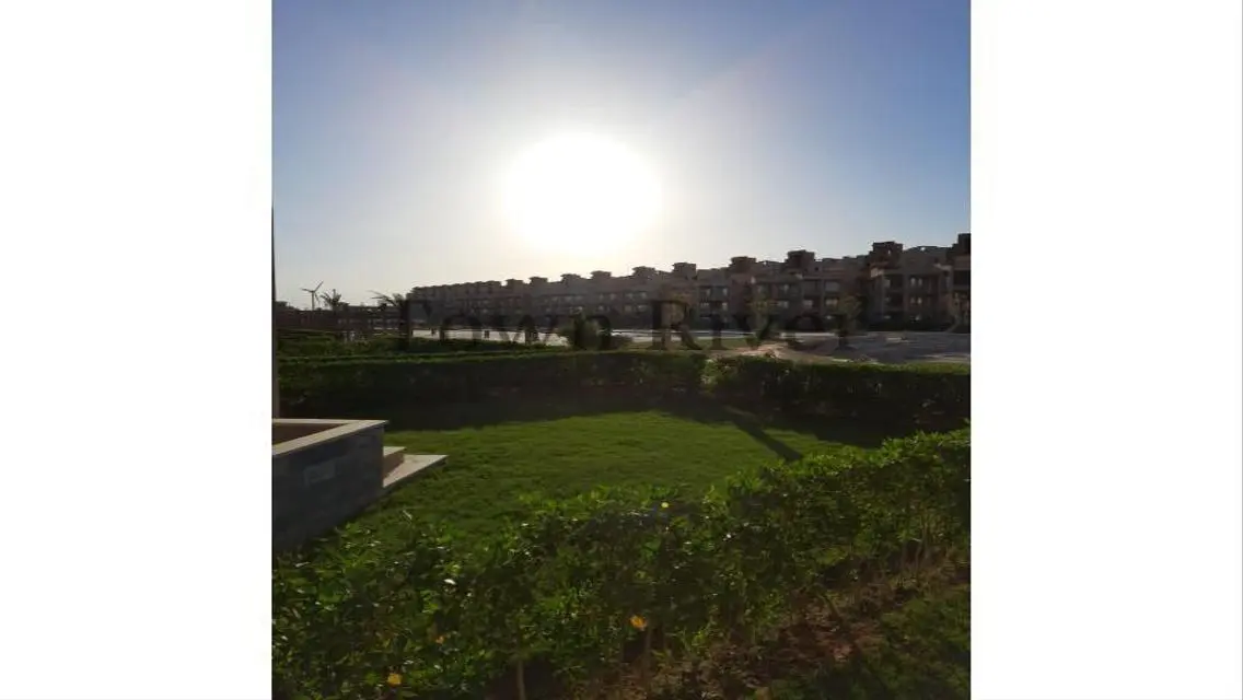 Stunning Apartment with Lakeview and Private Garden