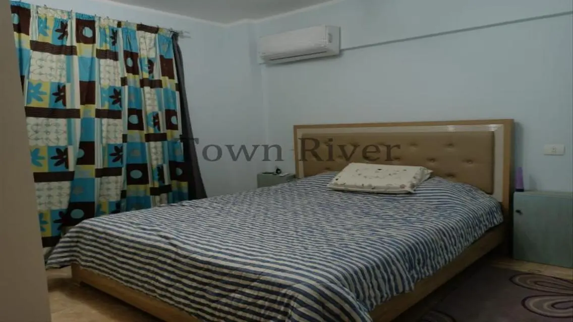 Stunning Apartment with Lakeview and Private Garden
