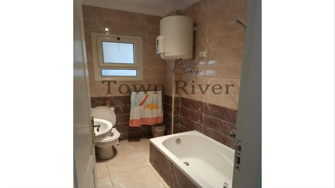 Stunning Apartment with Lakeview and Private Garden